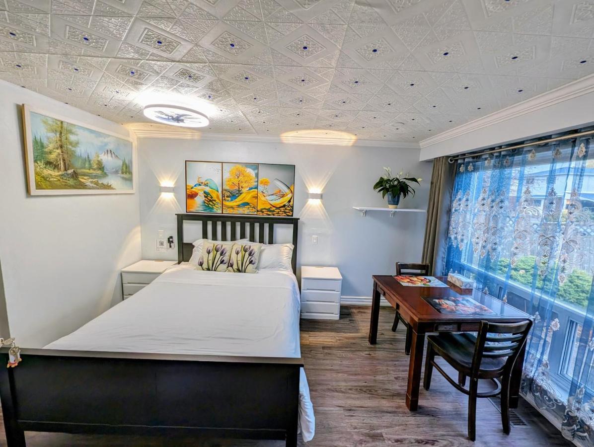 Renovated Cozy Bedroom With Private Washroom Toronto Exterior foto